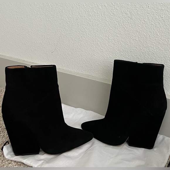 IRO Lasdia Suede Ankle Boots - Picture 12 of 14